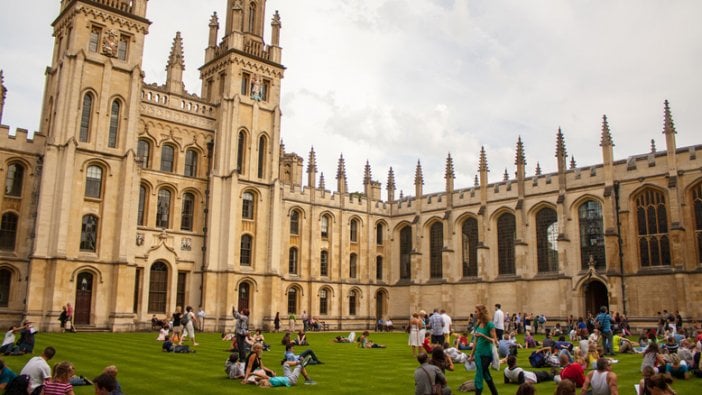 Oxford Üniversitesine dava! Gerekçe: Yetersiz eğitim