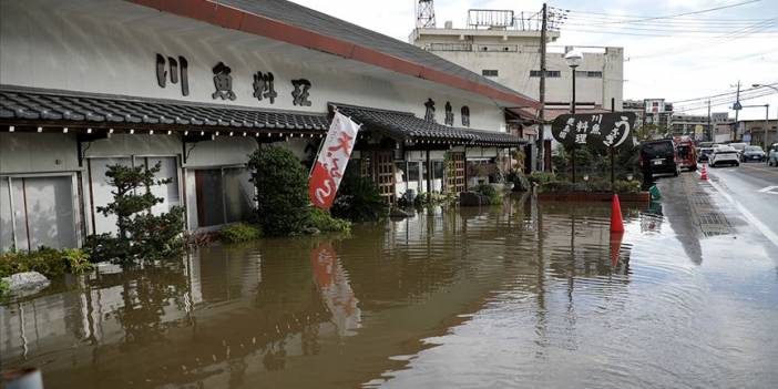 Japonya'da şiddetli yağış: Yaklaşık 1,42 milyon haneye tahliye çağrısı