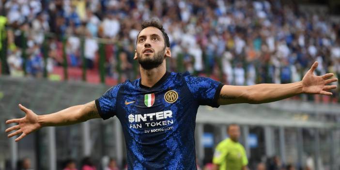 Hakan Çalhanoğlu'ndan ilk maçında şov: 1 gol 1 asist