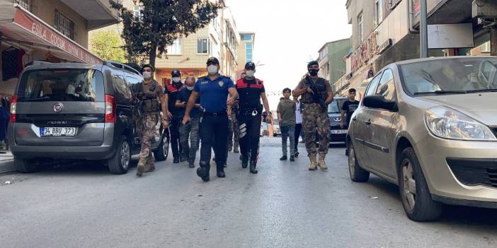 3 polisin yaralandığı kavgadan sonra polisten sıkı denetim