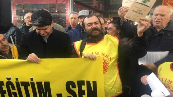 Maltepe İlçe Milli Eğitim Müdürlüğü önünde "Kitap" protestosu