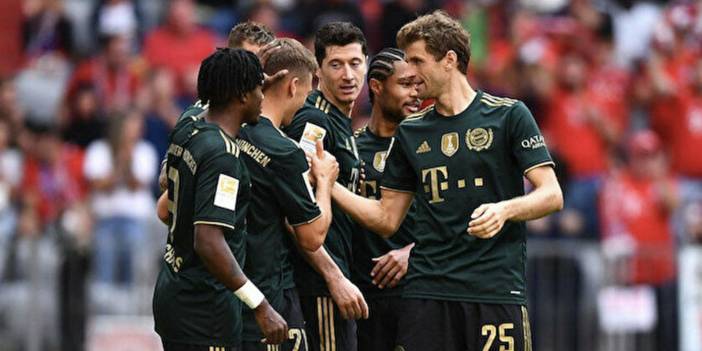 Bayern Münih gol olup yağdı: 7-0