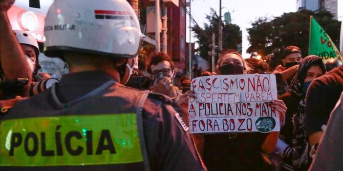 Brezilya sokaklarında Bolsonaro protesto edildi