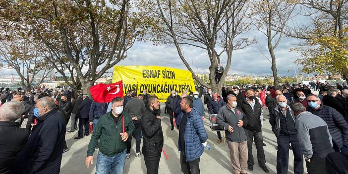 Taksiciler Habertürk muhabirine saldırdı