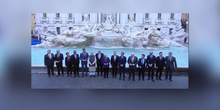 G20 Liderler Zirvesi'nde liderler aile fotoğrafı öncesi tarihi çeşmeye para attı