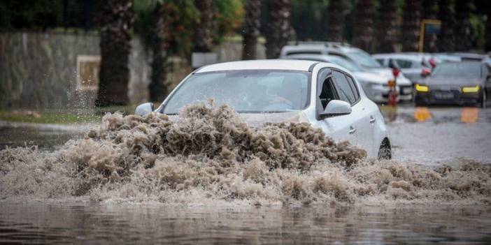 Meteoroloji'den kritik 'sel' uyarısı! Perşembe gününe dikkat!