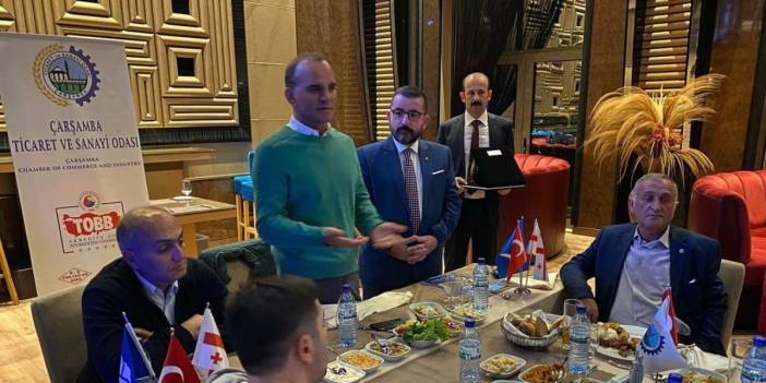 AKP'li isimden firari Galip Öztürk'e plaket