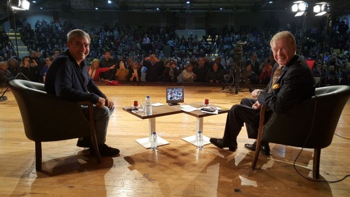 İzmir 68’liler Platformu’ndan Yılmaz Özdil ve Uğur Dündar’a anlamlı ödül