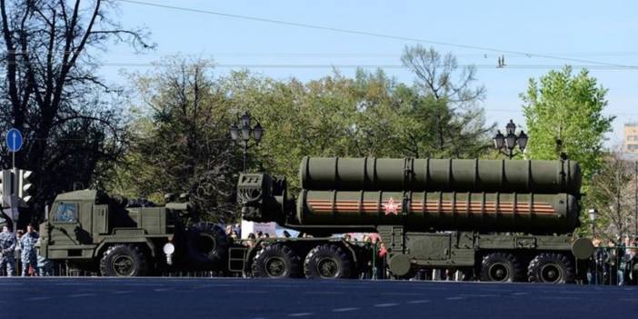 Rusya'dan Belarus'a tatbikat için iki S-400 bataryası