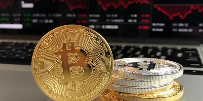 Bitcoin hafta sonuna sert düşüşle başladı