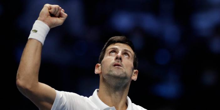 Novak Djokovic yarı finali garantiledi