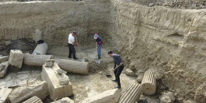 Magnesia'daki kazılarda Zeus Tapınağı ortaya çıkarıldı