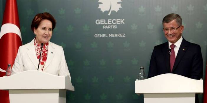 Ahmet Davutoğlu ve Meral Akşener bir araya geldi