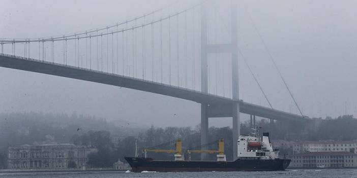 İstanbul Boğazı gemi trafiğine kapatıldı