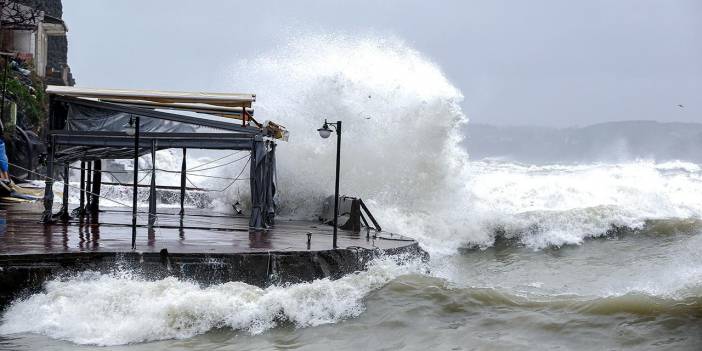 Meteoroloji'den yarın için uyardı: Hızı 100 kilometreyi aşacak