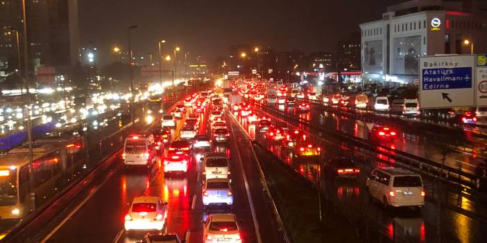 İstanbul'da trafik yüzde 85