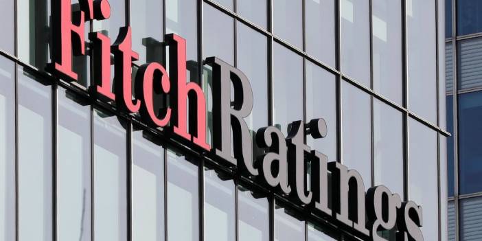 Fitch notu düşmenin eşliğine getirdi: Görünüm negatif