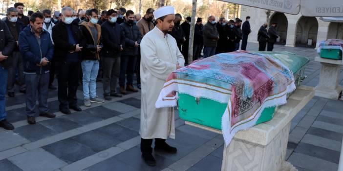 Eşi tarafından katledilen Hörmet ve küçük kızı toprağa verildi