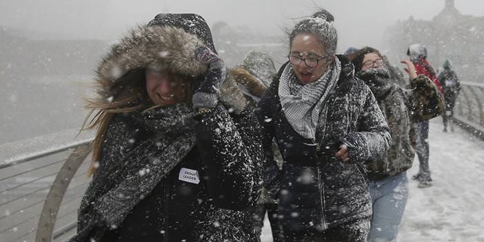 Meteoroloji'den 'daha da soğuyacak' uyarısı: Kar yağışı günlerce sürecek…