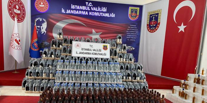 İstanbul'da 7 bin 400 litre sahte alkol ele geçirildi