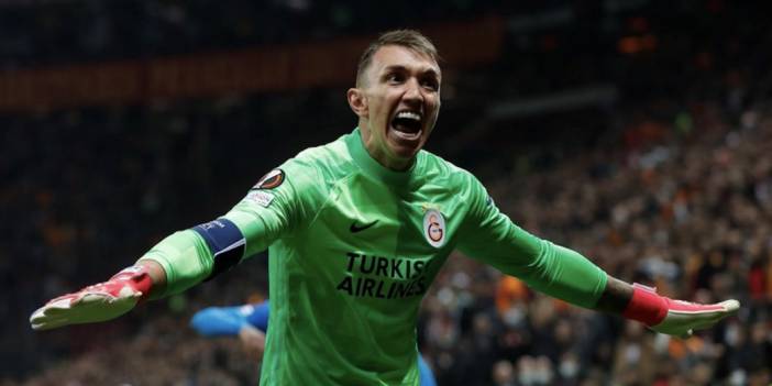 Muslera o ismi önerdi: Galatasaray'da 6 aylık kaleci formülü