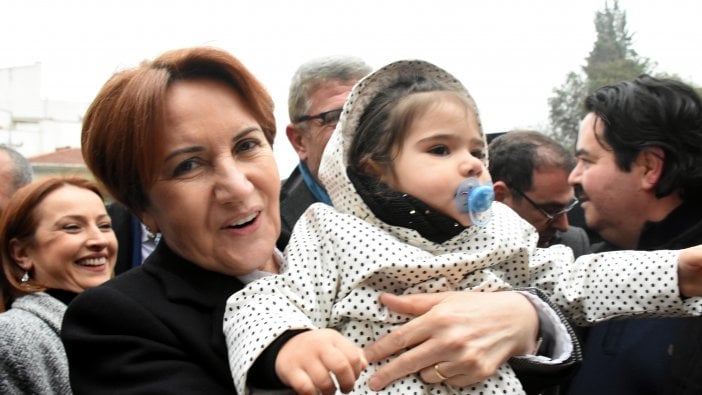 Meral Akşener: FETÖ borsası oluştu, parası olan tahliye oluyor!