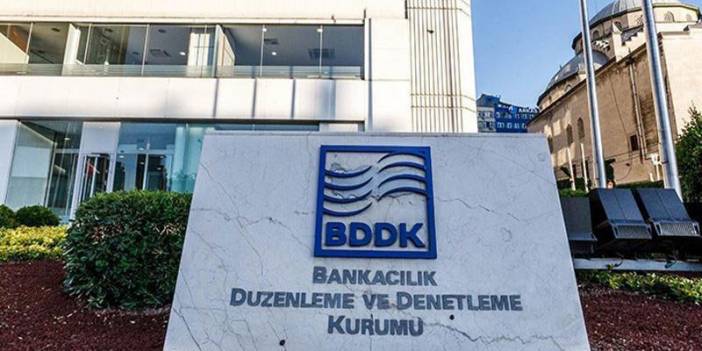 BDDK'dan İki Önemli Karar: Zamanaşımı Tutarı 1.000 Liraya Çıktı, Kalkınma ve Yatırım Bankalarında Kredi Sınırları Belirlendi