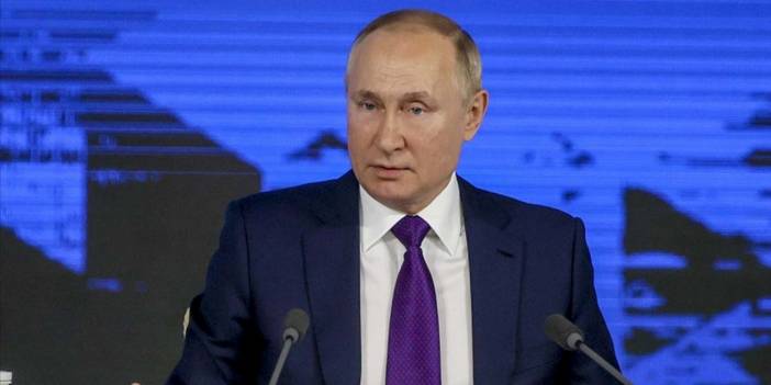 Putin'den, İran Cumhurbaşkanı Reisi'ye: Aleykümselam