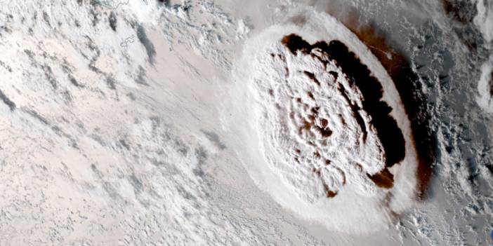 Yeni Zelanda, tsunaminin vurduğu Tonga'ya uçak gönderdi