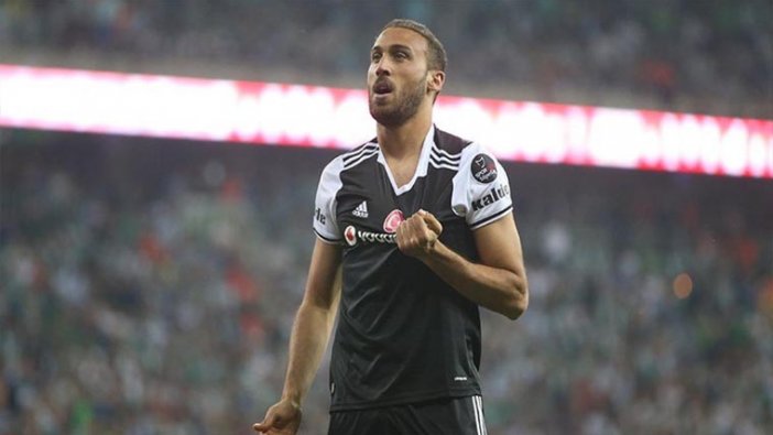 Cenk Tosun gidiyor Demba Ba geliyor