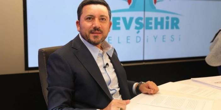 Belediye başkanlığını bırakan Rasim Arı AKP'den de istifa etti