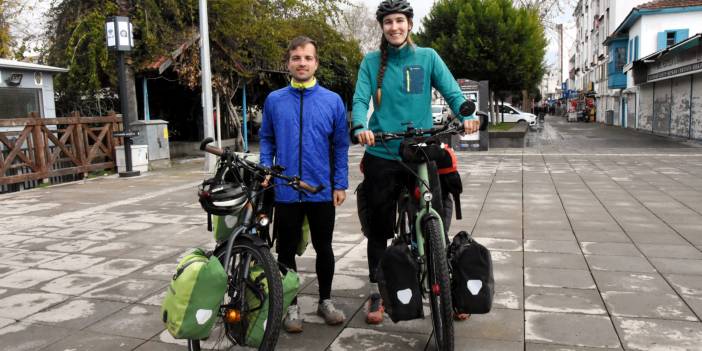 Balayında Belçika'dan Antalya'ya pedal çevirdiler