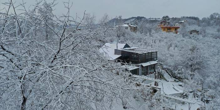 Orta ve Doğu Karadeniz'de ulaşıma kar engeli