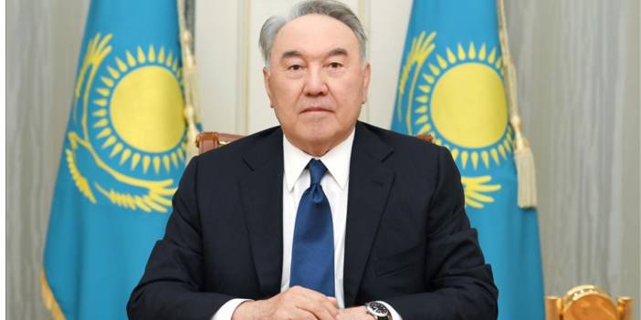 Kazakistan'da Nazarbayev’in 'ömür boyu başkanlık' yetkileri kaldırıldı