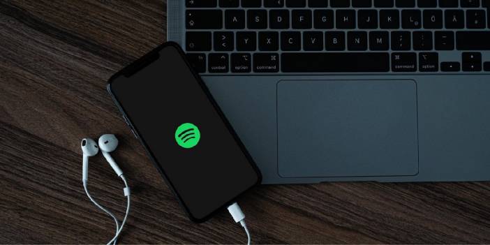 Spotify'dan 'aşı karşıtı' içerik hamlesi