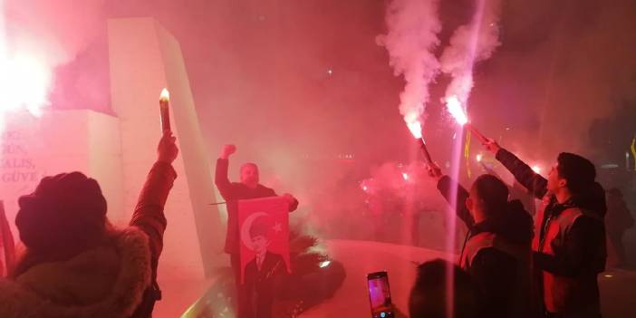 Atatürk Anıtına saldırı Silivri'de protesto edildi