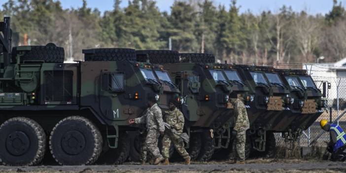 ABD'nin gönderdiği ilave askeri birlikler Polonya'ya ulaştı