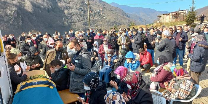 Acil tıp teknisyeni Nurcan, koronavirüsten öldü