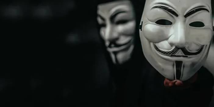 Anonymous hackledi: Rus devlet televizyonunda, Ukrayna görüntüleri