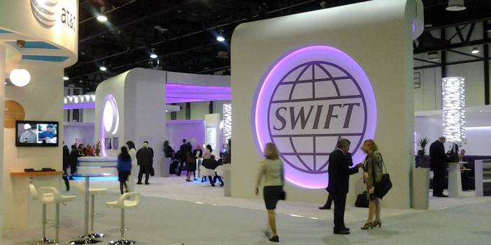 AB, 7 Rus bankasını SWIFT dışına çıkardı