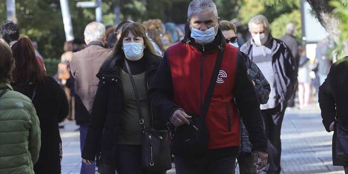 Yunanistan'da maske düzenlemesi