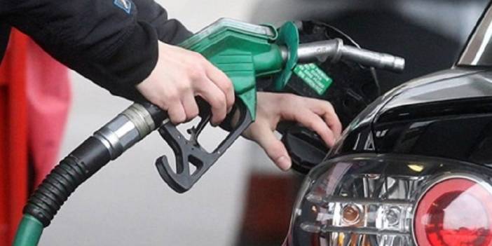 Benzine bu gece 97 kuruş indirim geliyor