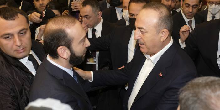 Çavuşoğlu, Ermeni mevkidaşıyla görüştü