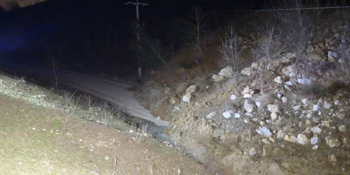 Bursa'da heyelan; baraj yolu ulaşıma kapandı