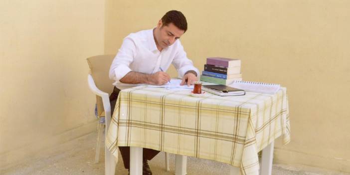 Selahattin Demirtaş'ın aday kriteri: Aşkı bilmeyene oy yok