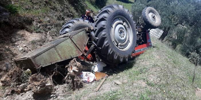 Devrilen traktörün altında kalan sürücü öldü