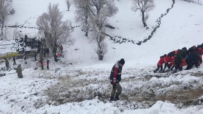 Muş'ta feci kaza: 6 ölü 34 yaralı