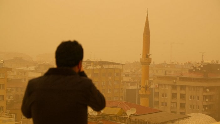 Diyarbakır'a çamur yağdı! Dikkat çeken kareler...