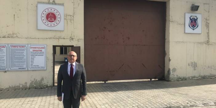 Utku Çakırözer, tutuklu Osman Kavalı’yı ziyaret etti: Bu eziyete, bu utanca son verilmeli