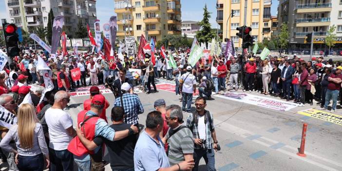 Denizli'de emekçiler meydanlara akın etti